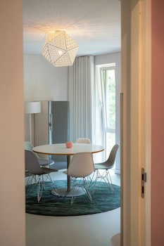 Blooming Hotel