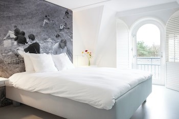 Blooming Hotel