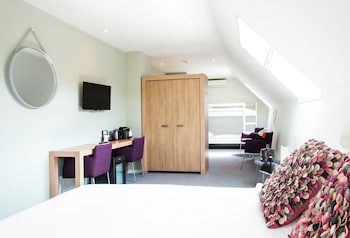 Blooming Hotel