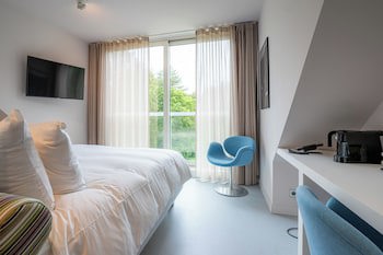 Blooming Hotel