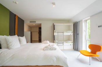Blooming Hotel