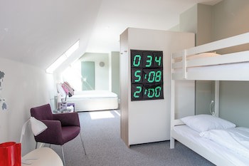 Blooming Hotel