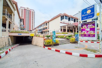 Golden Beach Cha-Am Hotel
