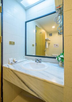 Golden Beach Cha-Am Hotel