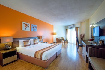 Golden Beach Cha-Am Hotel