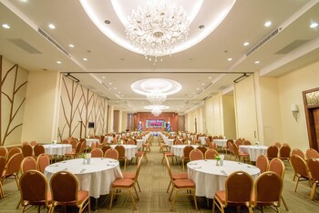 Golden Beach Cha-Am Hotel