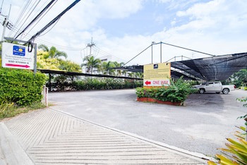 Golden Beach Cha-Am Hotel