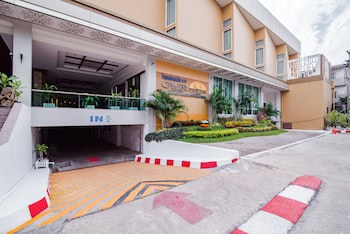 Golden Beach Cha-Am Hotel