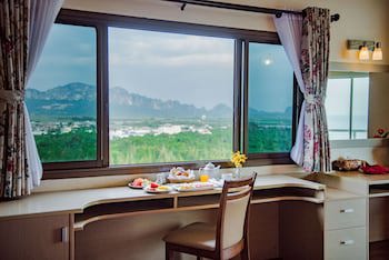 Golden Beach Cha-Am Hotel