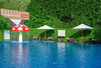 Golden Beach Cha-Am Hotel