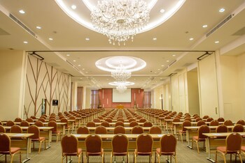 Golden Beach Cha-Am Hotel