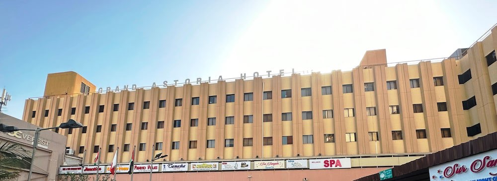 Grand Astoria Hotel