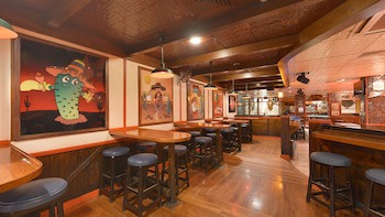 Grand Astoria Hotel
