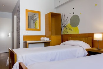 Circus Hotel & Hostel