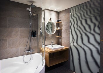 Selma Spa+