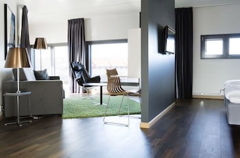 Comfort Hotel Runway