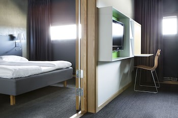 Comfort Hotel Runway