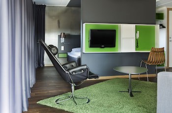 Comfort Hotel Runway