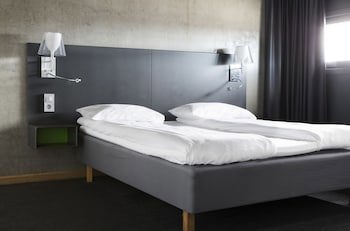 Comfort Hotel Runway