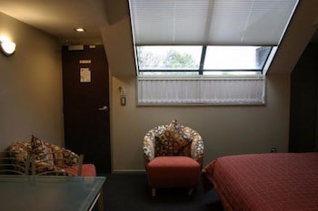 Athena Motel & Apartments