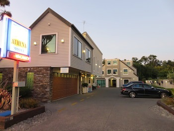 Athena Motel & Apartments