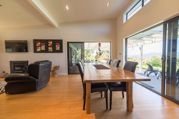City Lights Boutique Lodge