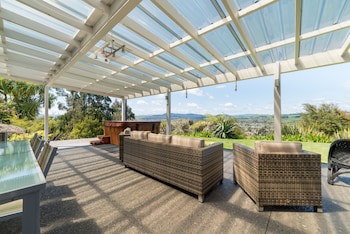 City Lights Boutique Lodge