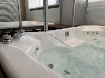 Guemes Hotel & Spa