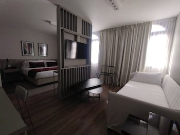 Guemes Hotel & Spa