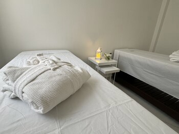 Guemes Hotel & Spa