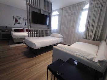 Guemes Hotel & Spa