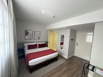 Guemes Hotel & Spa