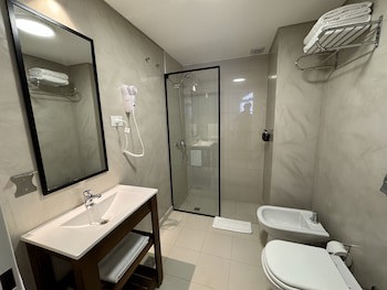 Guemes Hotel & Spa