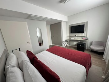 Guemes Hotel & Spa