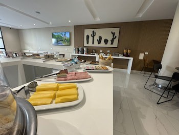 Guemes Hotel & Spa