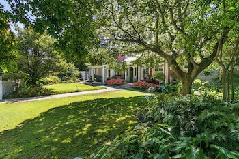 African Breeze Guest House