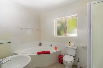 African Breeze Guest House