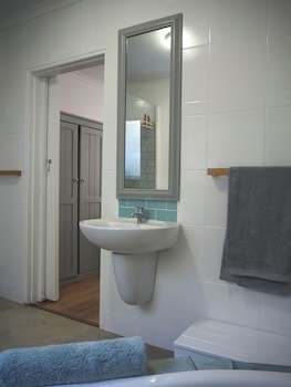 African Breeze Guest House