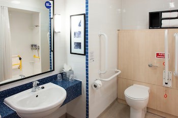 Holiday Inn Express Shrewsbury, An Ihg Hotel