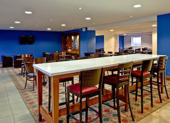 Holiday Inn Express Shrewsbury, An Ihg Hotel