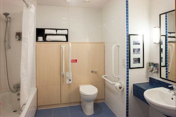 Holiday Inn Express Shrewsbury, An Ihg Hotel