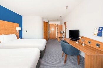 Holiday Inn Express Shrewsbury, An Ihg Hotel