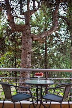 Anastazia Luxury Suites & Rooms