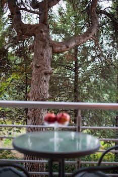 Anastazia Luxury Suites & Rooms