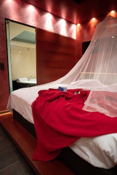 Anastazia Luxury Suites & Rooms