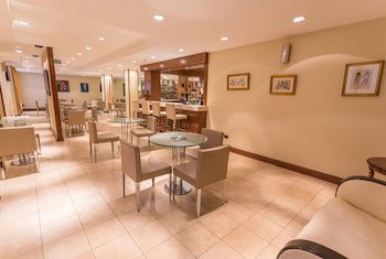 Gran Hotel Dora