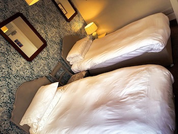 Inn For All Seasons
