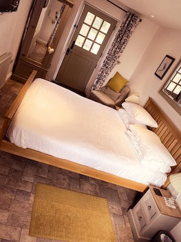 Inn For All Seasons