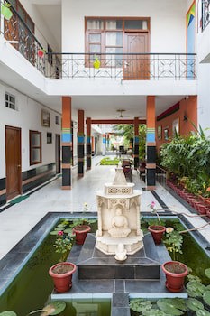 Hotel Harmony