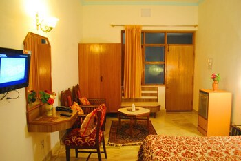 Hotel Harmony